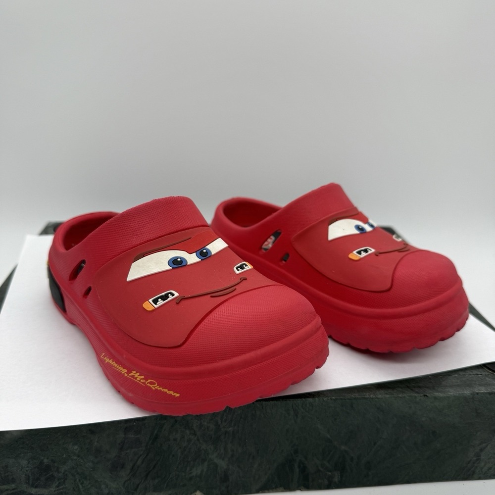 Disney Pixar Cars Lightning McQueen Red Clogs Kids Size‎ 7/8 Slides EUC
